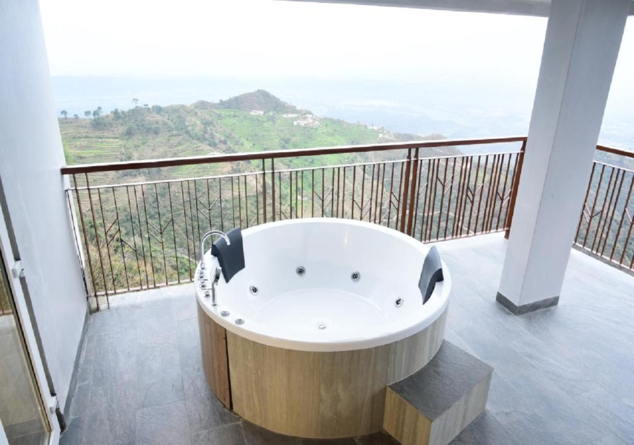 Timber Trail Heights & Terraces-Cable Car Escape Hotel Parwanoo Екстериор снимка